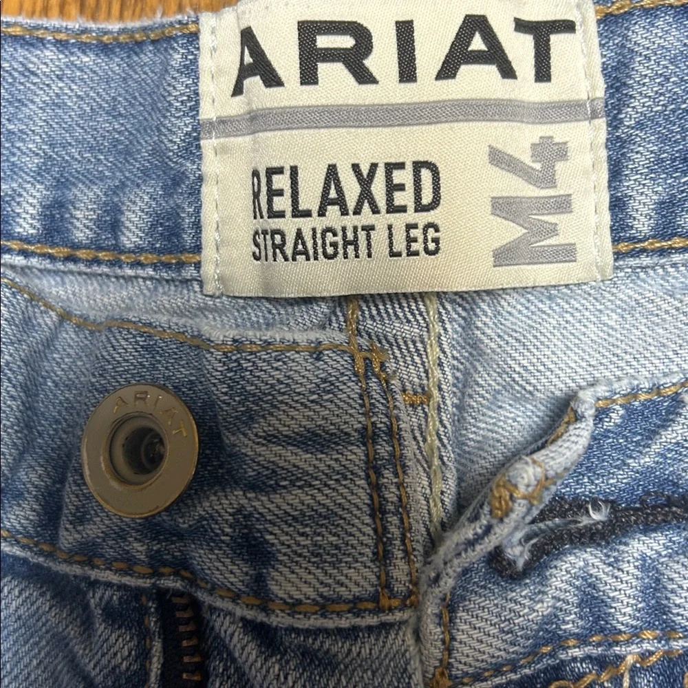 Ariat Men's Classic Light Denim Jeans - Picture 3 of 6